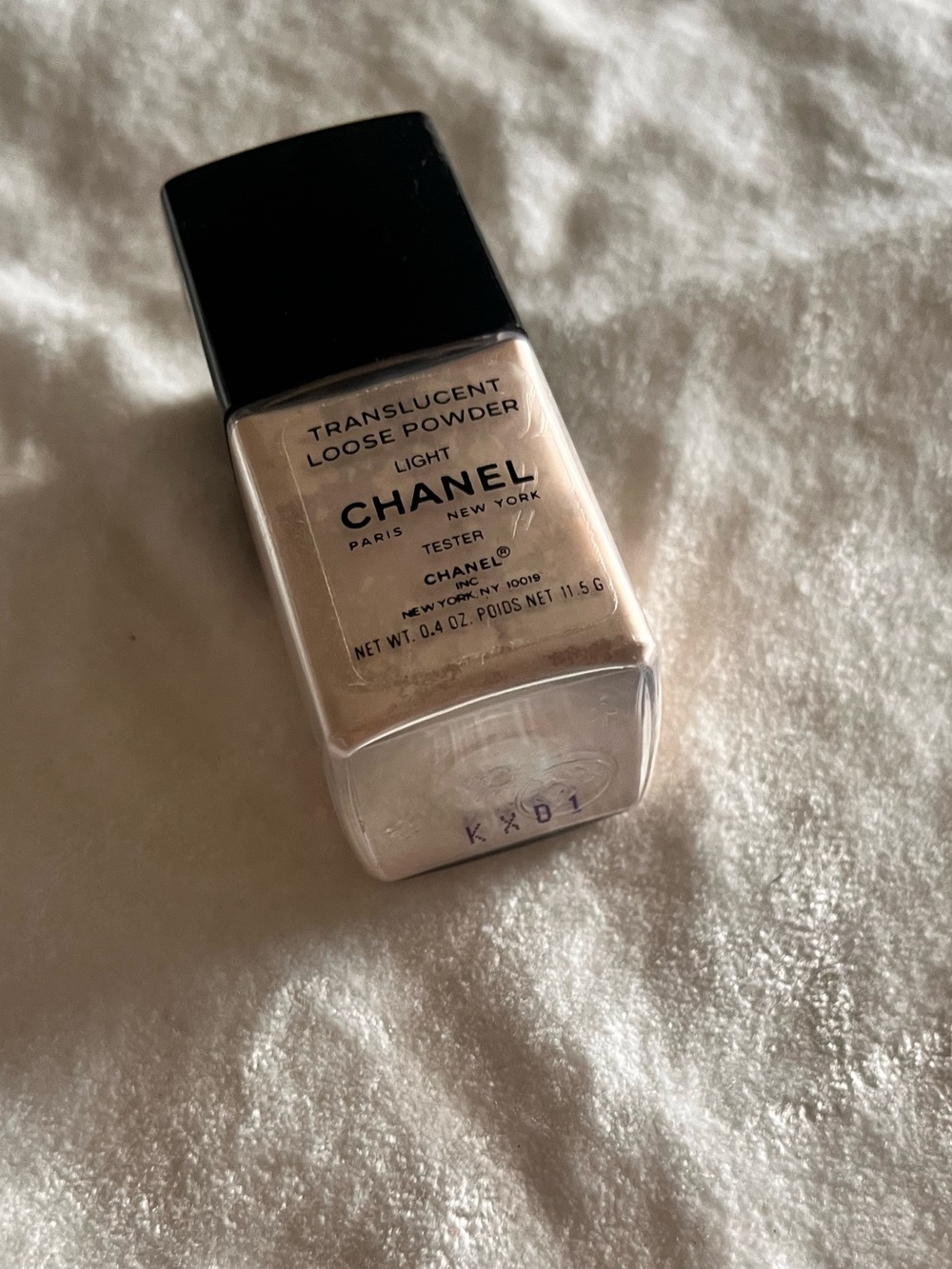 CHANEL Translucent Loose Powder - Light Beige with Black Cap